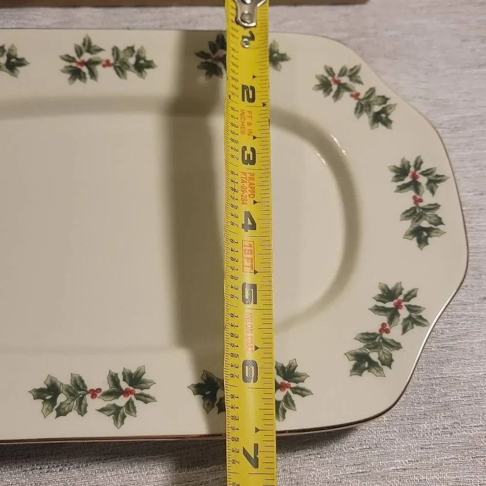 Living Quarters‎ Holiday Holly Christmas 3 Piece Pocelain Serving Ensemble